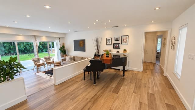 1835 NE 212th Terrace, Miami FL 33179 - Miami, FL - Photo 4
