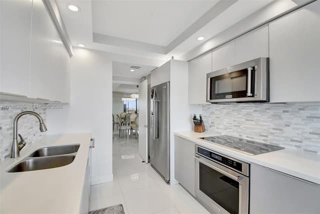 2000 Island Blvd # 808, Aventura FL 33160 - Aventura, FL - Photo 4