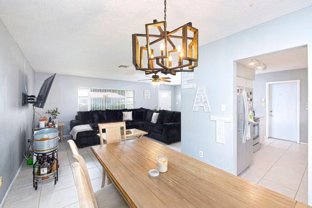 9411 NW 74TH Place, Tamarac FL 33321 - Tamarac, FL - Photo 4