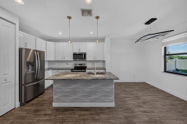 295 NW 33RD Lane, Pompano Beach FL 33069 - Pompano Beach, FL - Photo 6