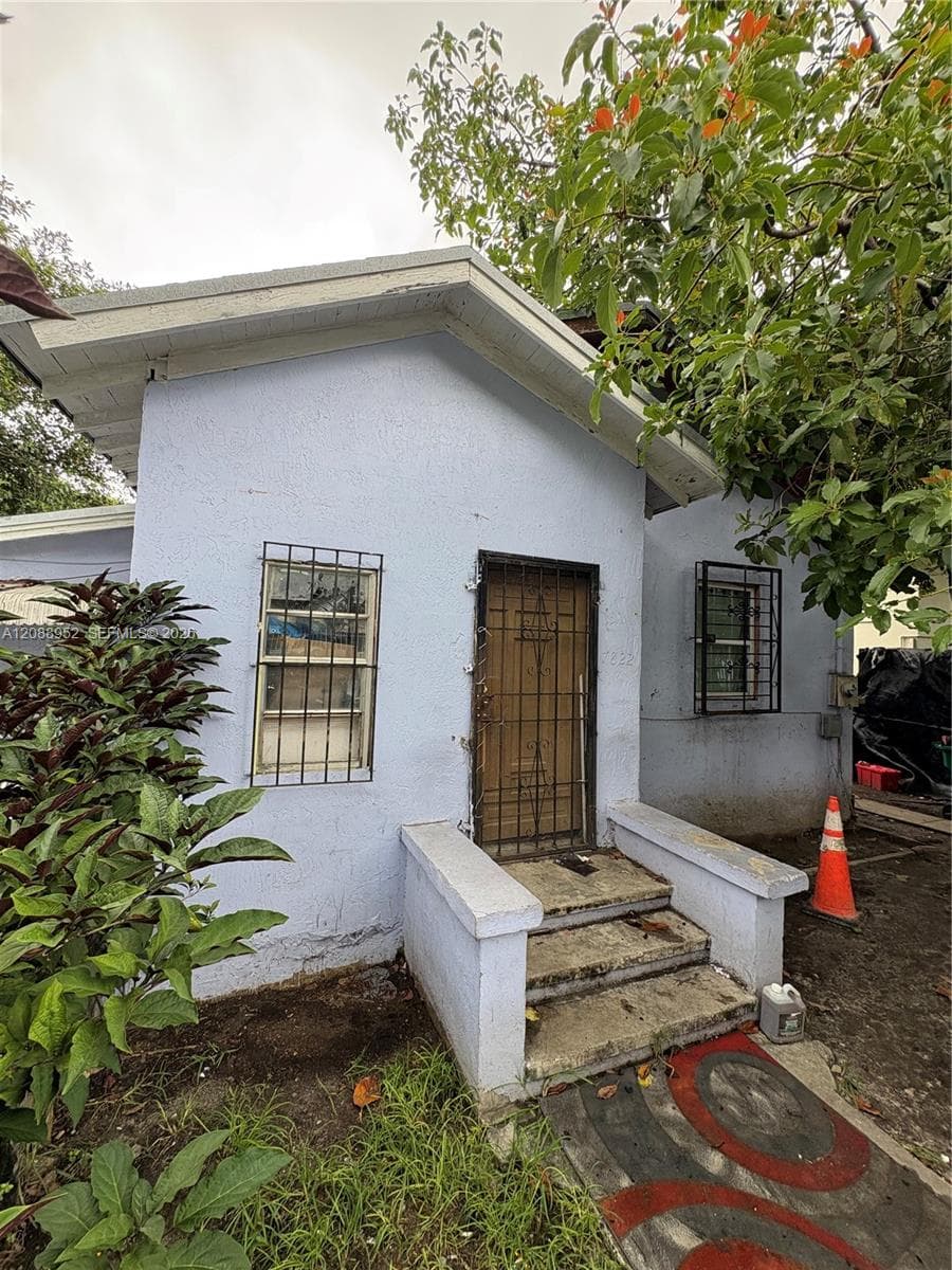 7822 NE Miami Ct, Miami FL 33138