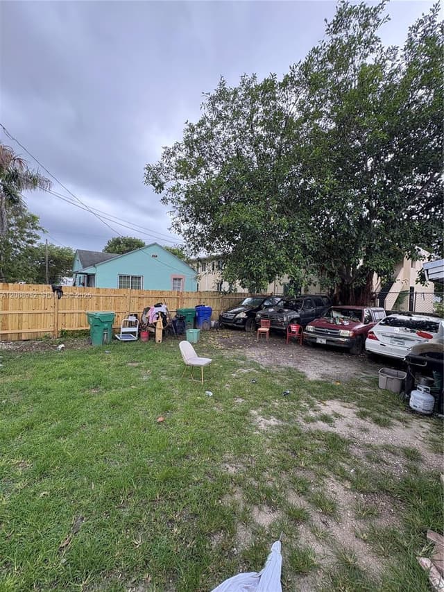 7822 NE Miami Ct, Miami FL 33138 - Miami, FL - Photo 4