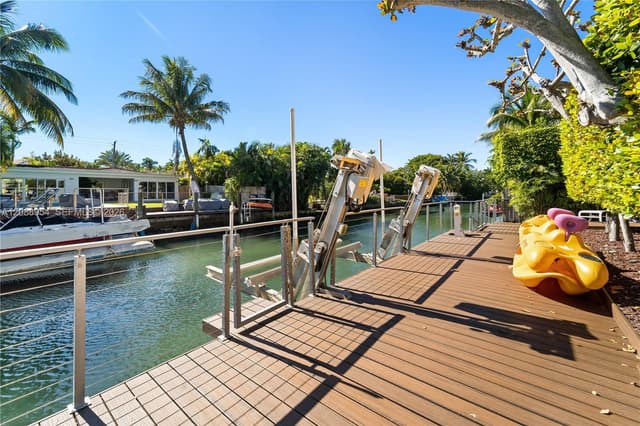 1490 Cleveland Rd, Miami Beach FL 33141 - Miami Beach, FL - Photo 7