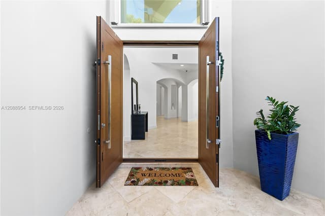 1490 Cleveland Rd, Miami Beach FL 33141 - Miami Beach, FL - Photo 3
