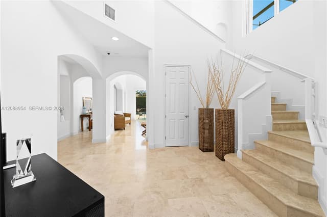 1490 Cleveland Rd, Miami Beach FL 33141 - Miami Beach, FL - Photo 5