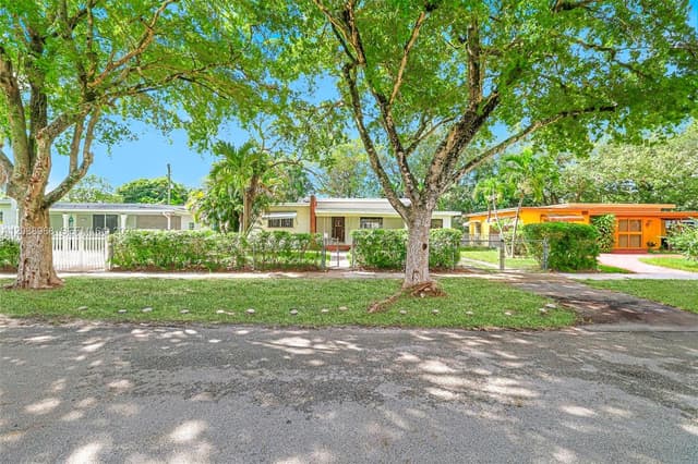 340 NW 128th St, North Miami FL 33168 - North Miami, FL - Photo 2