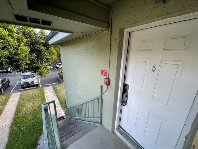 8739 NW 39th St # 8739, Sunrise FL 33351 - Sunrise, FL - Photo 2