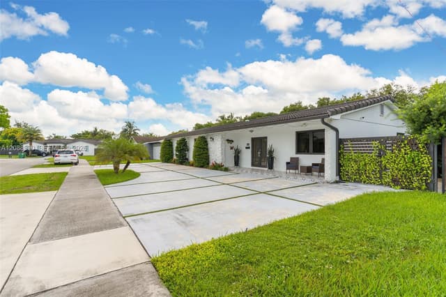 10010 SW 85th Ter, Miami FL 33173 - Miami, FL - Photo 3