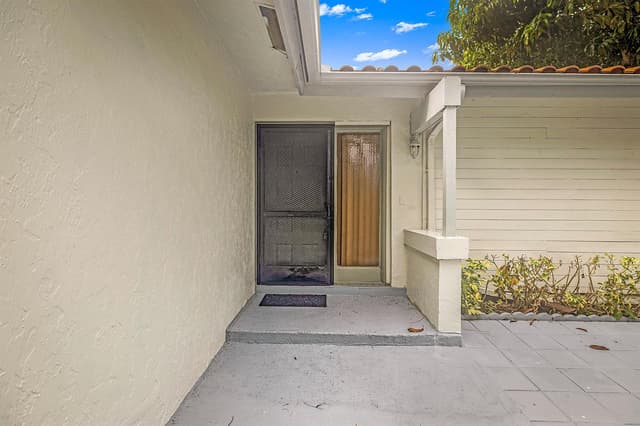 2780 NORFOLK PINE Court, Lake Worth FL 33462 - Lake Worth, FL - Photo 2