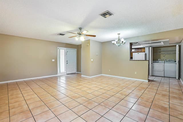 2780 NORFOLK PINE Court, Lake Worth FL 33462 - Lake Worth, FL - Photo 3