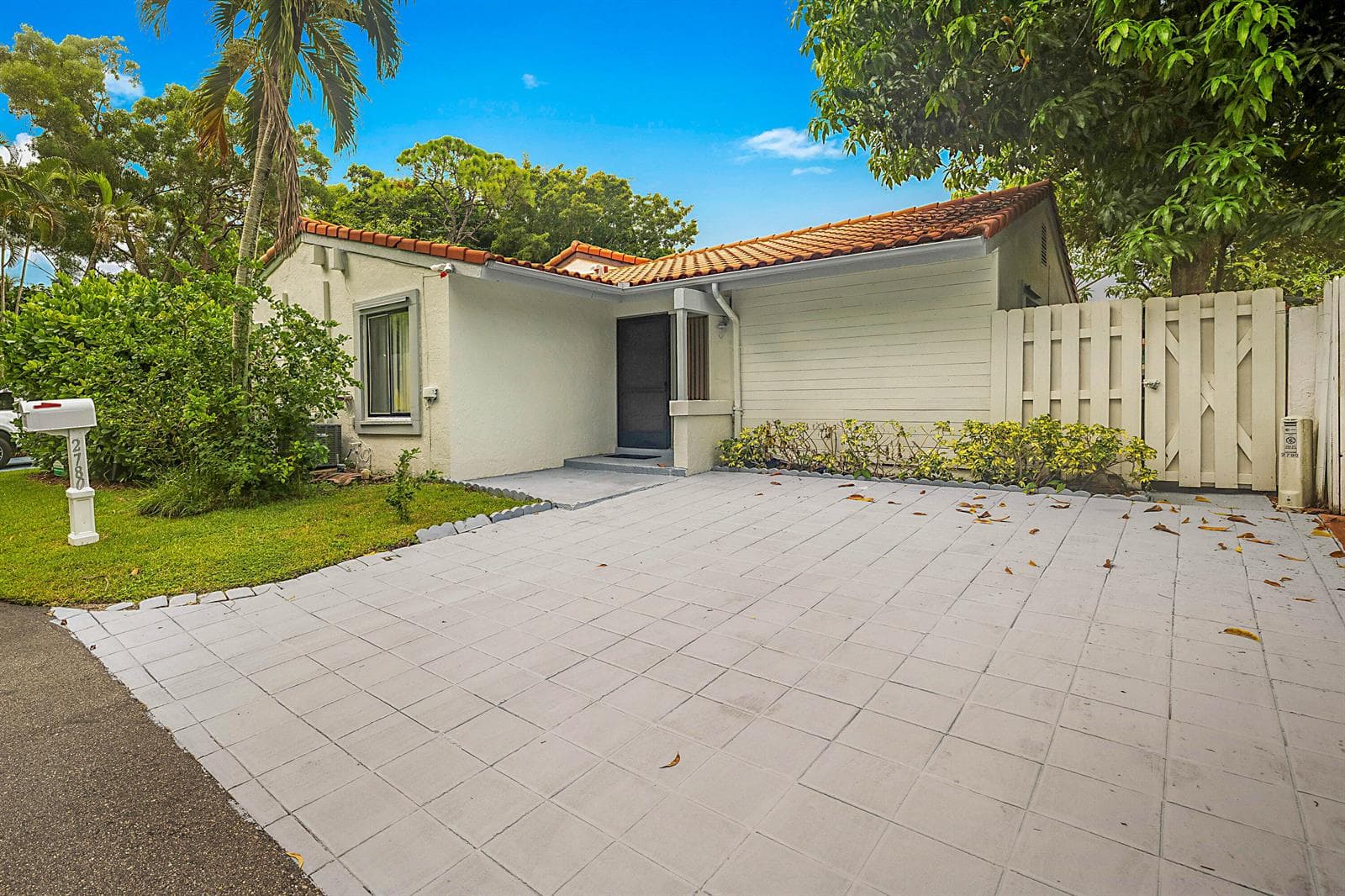2780 NORFOLK PINE Court, Lake Worth FL 33462 - Lake Worth, FL - Photo 1