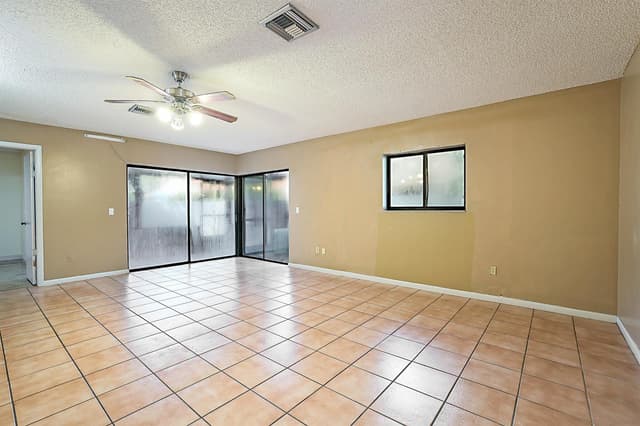 2780 NORFOLK PINE Court, Lake Worth FL 33462 - Lake Worth, FL - Photo 5