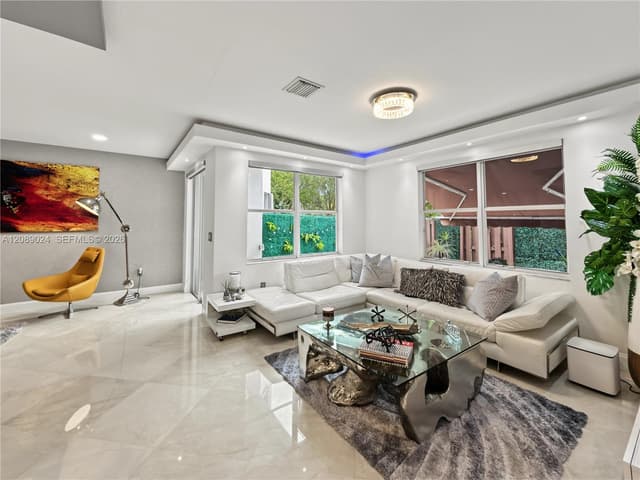 11423 NW 69th TER, Doral FL 33178 - Doral, FL - Photo 7