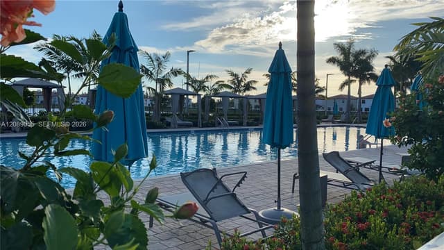 10948 W 32nd Ln, Hialeah FL 33018 - Hialeah, FL - Photo 2