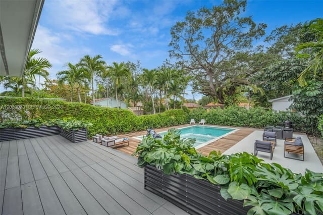 1430 SW 18th St, Miami FL 33145 - Miami, FL - Photo 7