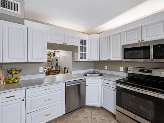 220 Foxtail Drive # G, FL 33415 - Photo 5
