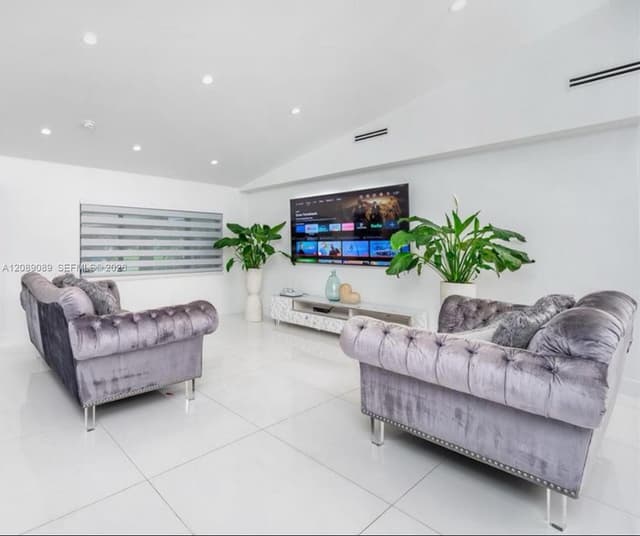 2410 SW 99th Ave, Miami FL 33165 - Miami, FL - Photo 2