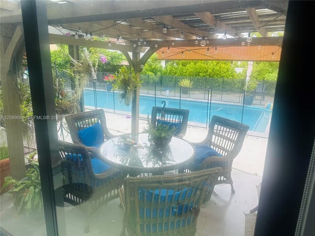 2410 SW 99th Ave, Miami FL 33165 - Miami, FL - Photo 7
