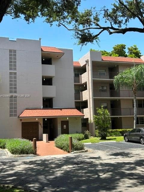 1811 Sabal Palm Dr # 204, Davie FL 33324 - Davie, FL - Photo 1