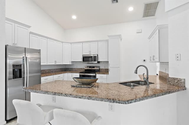 6857 BLUE BAY Circle, Lake Worth FL 33467 - Lake Worth, FL - Photo 7