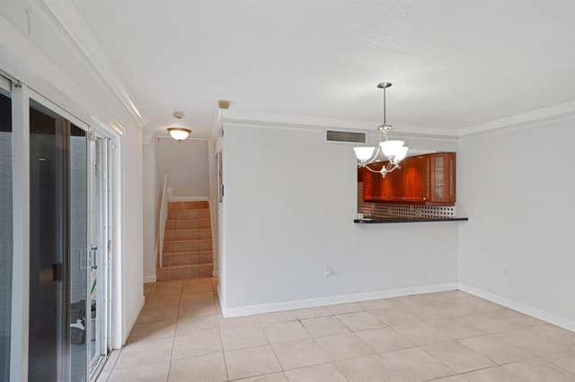 557 NW 97TH Avenue, Plantation FL 33324 - Plantation, FL - Photo 5