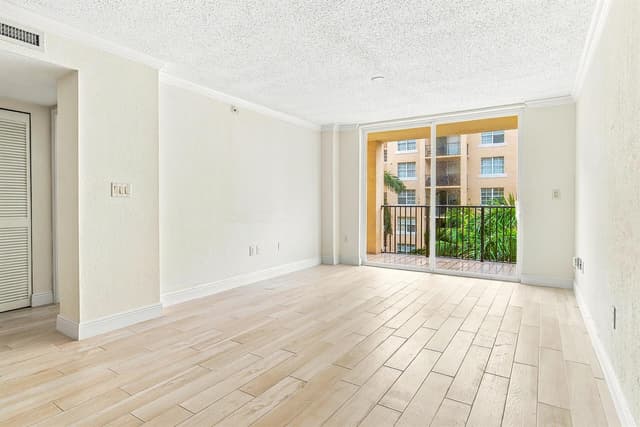 1801 N Flagler Drive, West Palm Beach FL 33407 - West Palm Beach, FL - Photo 2