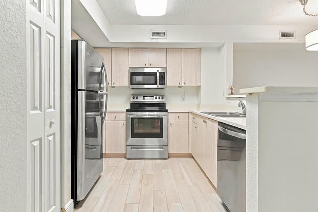 1801 N Flagler Drive, West Palm Beach FL 33407 - West Palm Beach, FL - Photo 7
