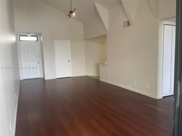 212 Lake Pointe Drive # 313, Oakland Park FL 33309 - Oakland Park, FL - Photo 5