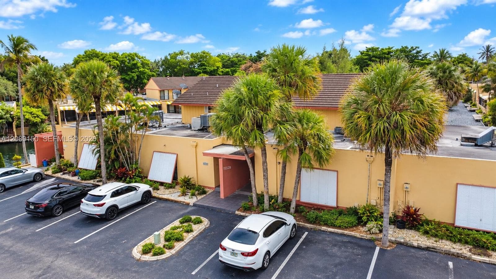 15528 Braemar Ct, Miami Lakes FL 33014 - Miami Lakes, FL - Photo 1