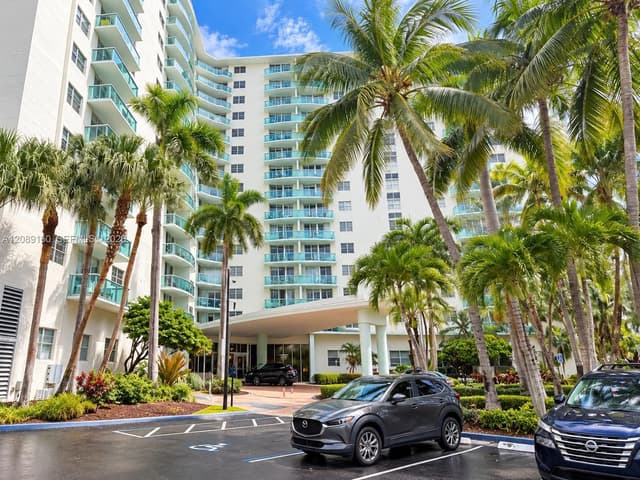 3901 S Ocean Dr # 5A, Hollywood FL 33019 - Hollywood, FL - Photo 2