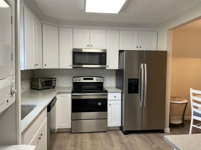 118 Amherst Lane, Lake Worth FL 33467 - Lake Worth, FL - Photo 3