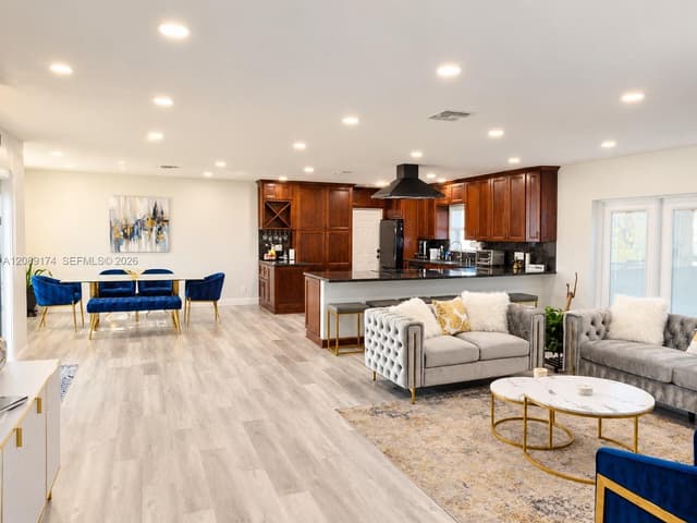 1711 N 50th Ave, Hollywood FL 33021 - Hollywood, FL - Photo 3