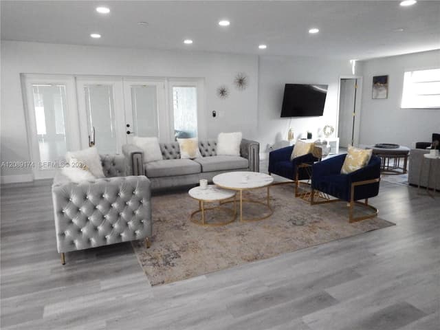 1711 N 50th Ave, Hollywood FL 33021 - Hollywood, FL - Photo 5