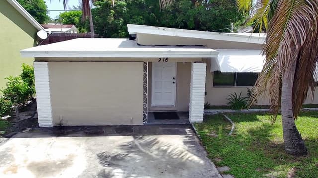 918 N C Street, FL 33460 - Photo 2