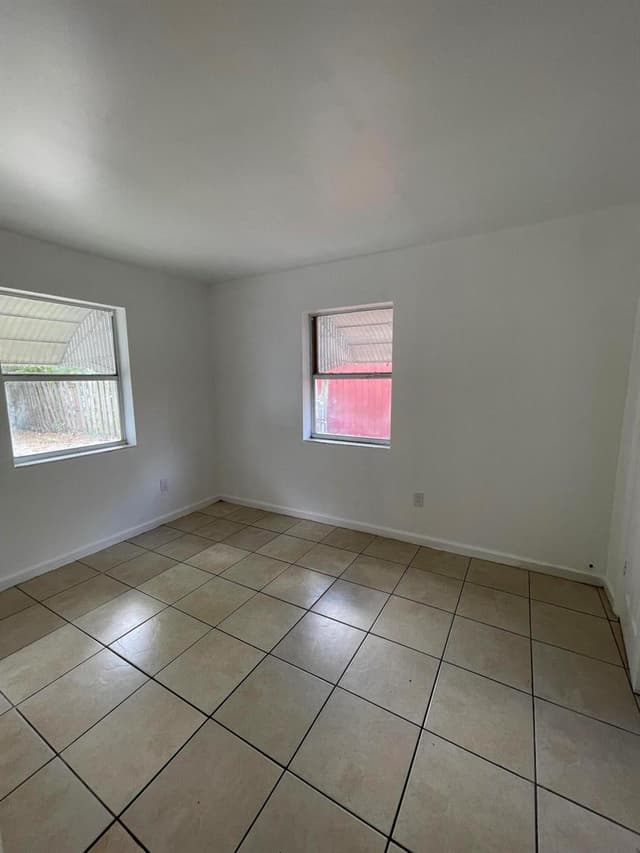 918 N C Street, FL 33460 - Photo 7