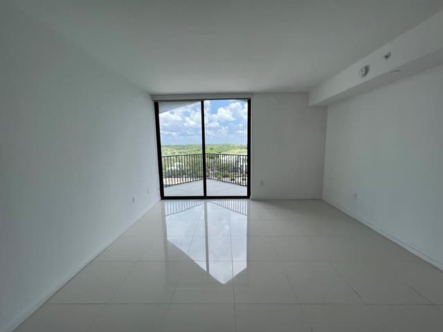5300 PASEO Boulevard # 708, Doral FL 33166 - Doral, FL - Photo 6