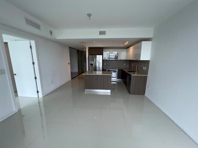 5300 PASEO Boulevard # 708, Doral FL 33166 - Doral, FL - Photo 4