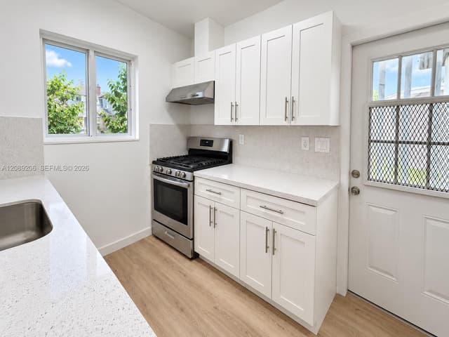 545 NW 29th Ave, Fort Lauderdale FL 33311 - Fort Lauderdale, FL - Photo 4