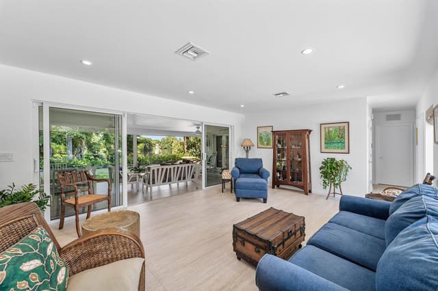 545 NW 7th Street, Boca Raton FL 33432 - Boca Raton, FL - Photo 5