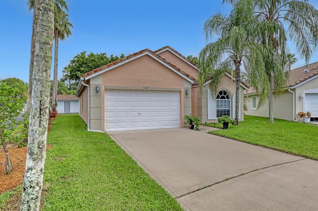 1784 Barnstable Road, Wellington FL 33414 - Wellington, FL - Photo 2