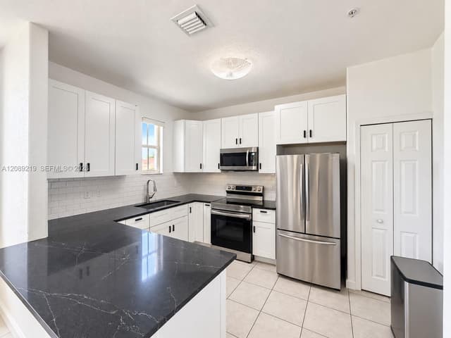 10242 NW 7th St # 203, Miami FL 33172 - Miami, FL - Photo 7