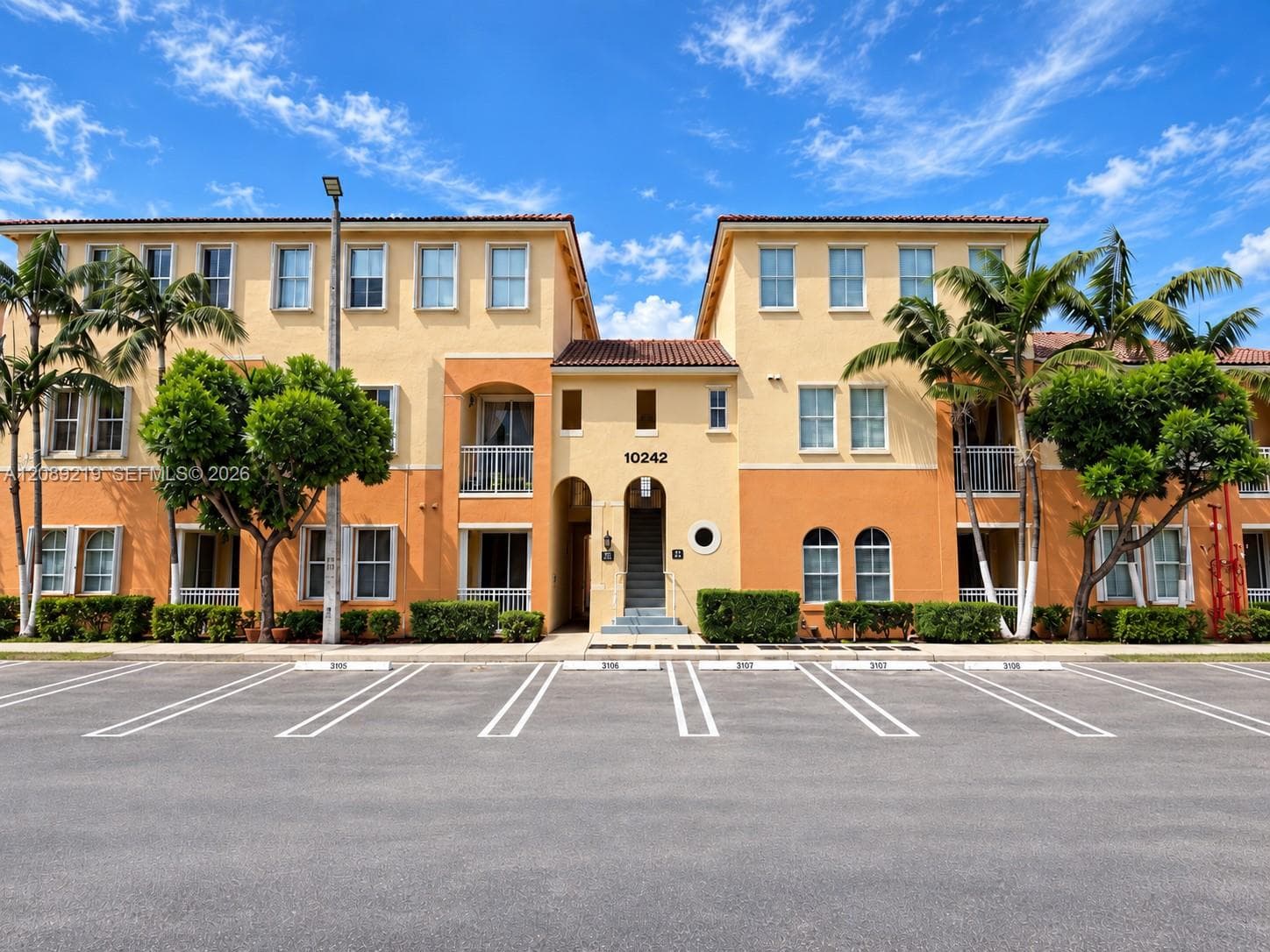 10242 NW 7th St # 203, Miami FL 33172