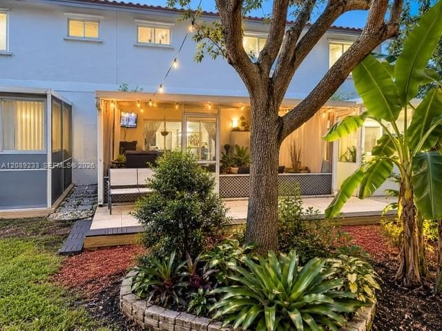 816 NW 208th Way, Pembroke Pines FL 33029 - Pembroke Pines, FL - Photo 7