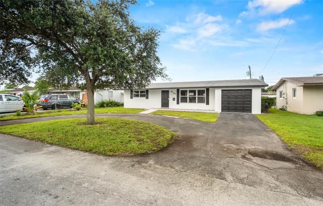 7960 Shalimar St, Miramar FL 33023 - Miramar, FL - Photo 2