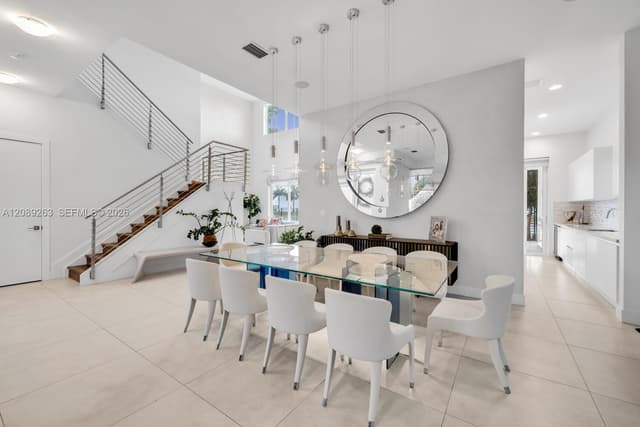 10250 NW 75th Ter, Doral FL 33178 - Doral, FL - Photo 3