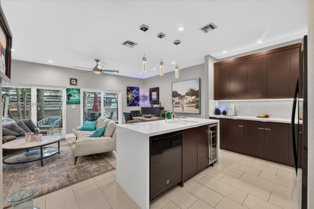 1765 NE 4th Ave # E3, Fort Lauderdale FL 33305 - Fort Lauderdale, FL - Photo 6