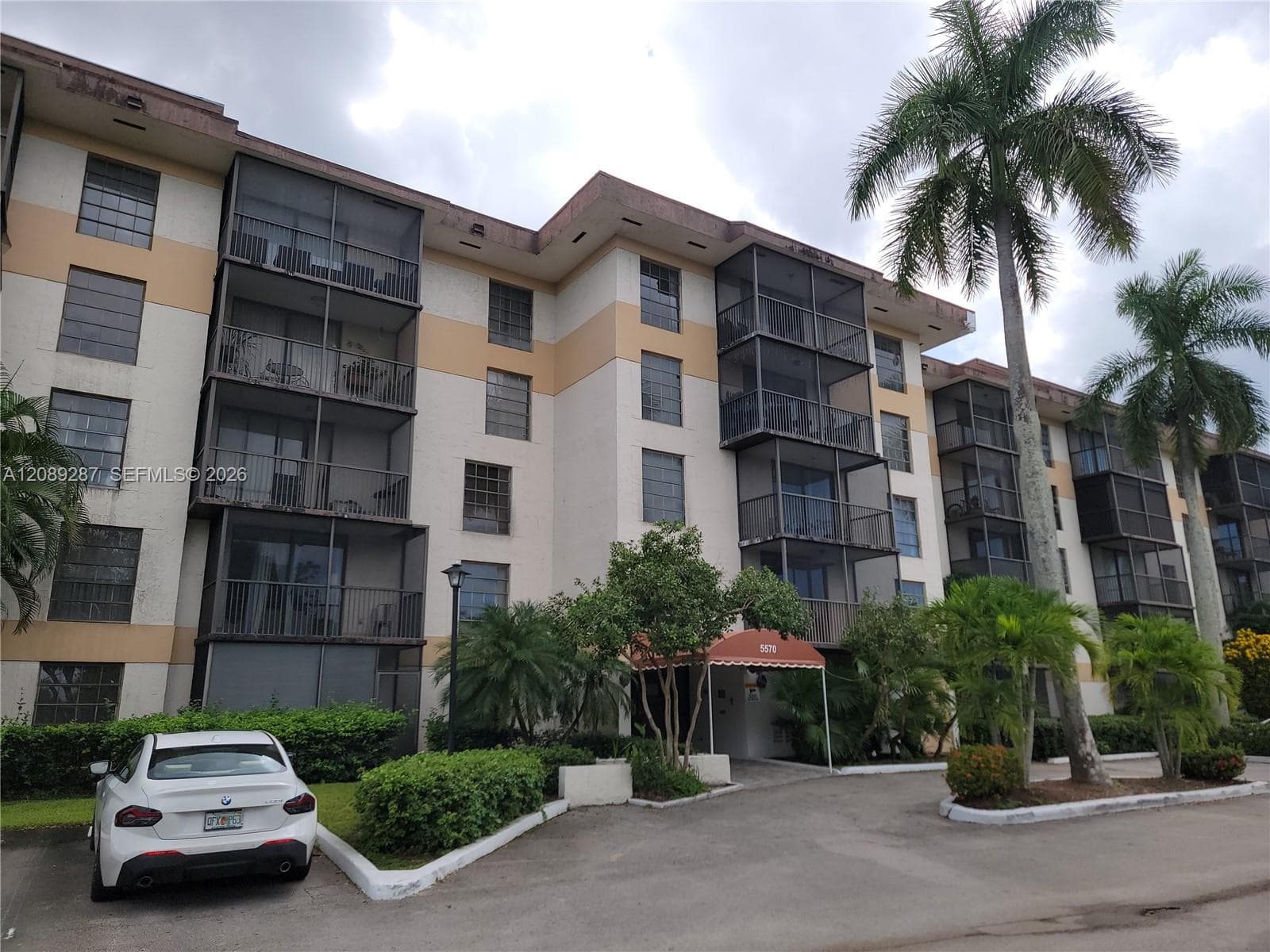 5570 NW 44th St # 215A, Lauderhill FL 33319 - Lauderhill, FL - Photo 1