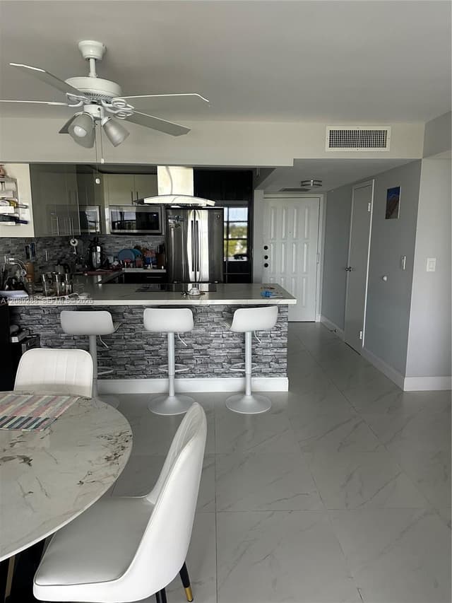 600 Parkview Dr # 627, Hallandale Beach FL 33009 - Hallandale Beach, FL - Photo 6