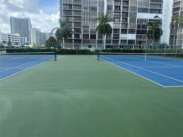 600 Parkview Dr # 627, Hallandale Beach FL 33009 - Hallandale Beach, FL - Photo 4