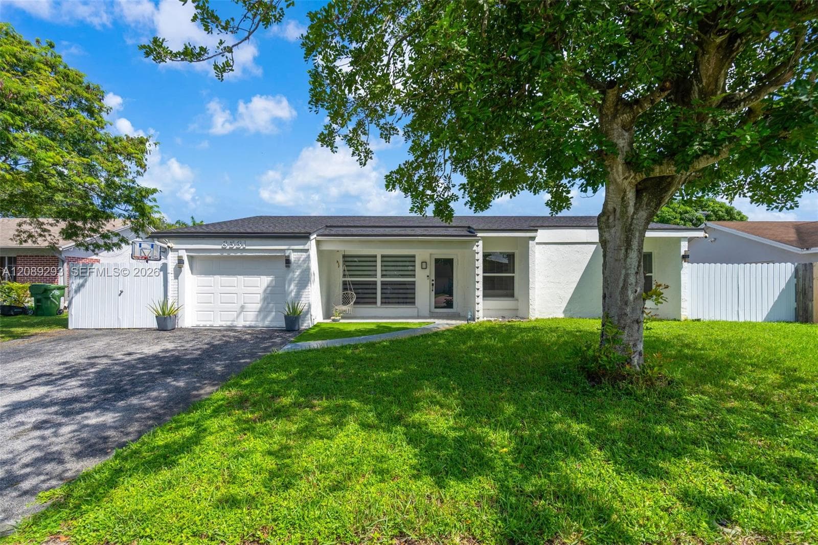 8531 NW 8th St, Pembroke Pines FL 33024 - Pembroke Pines, FL - Photo 1